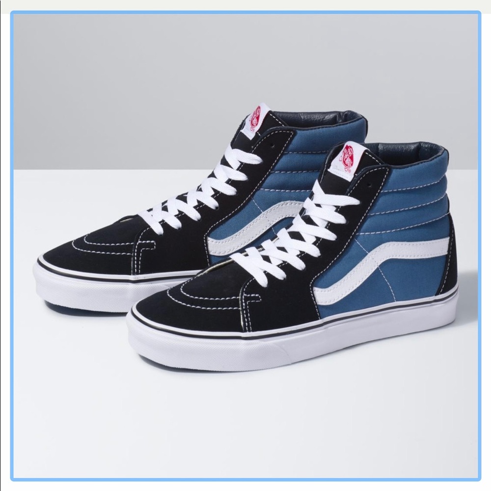 VANS Sk8-Hi in Navy